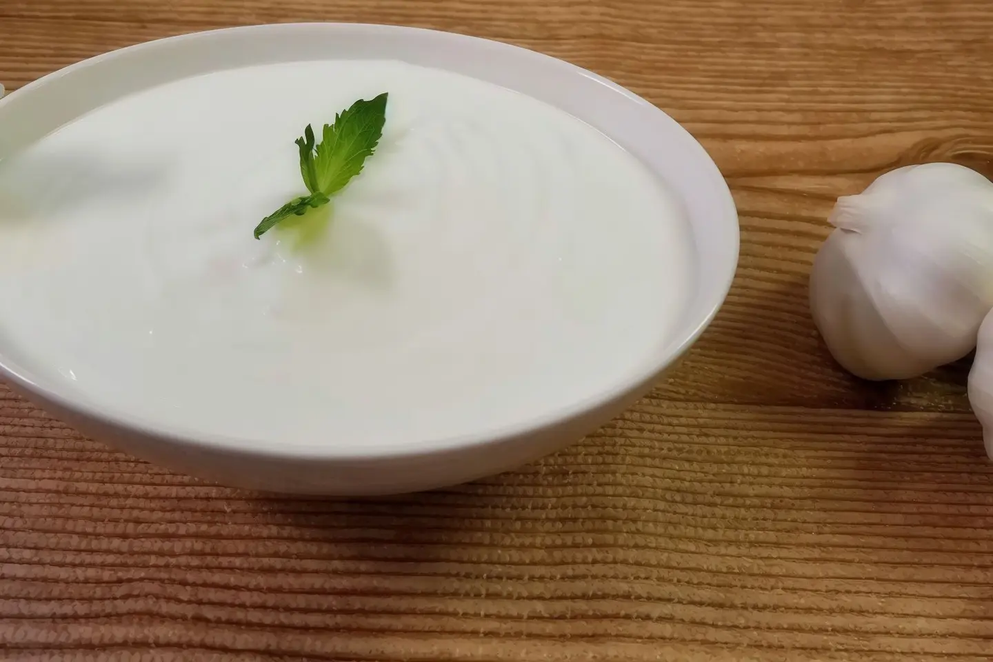 صوص ثومية صحن - كبير