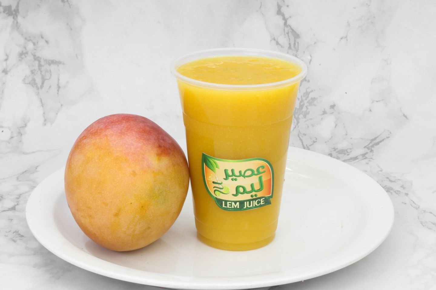 عصير مانجو مع حليب - صغير