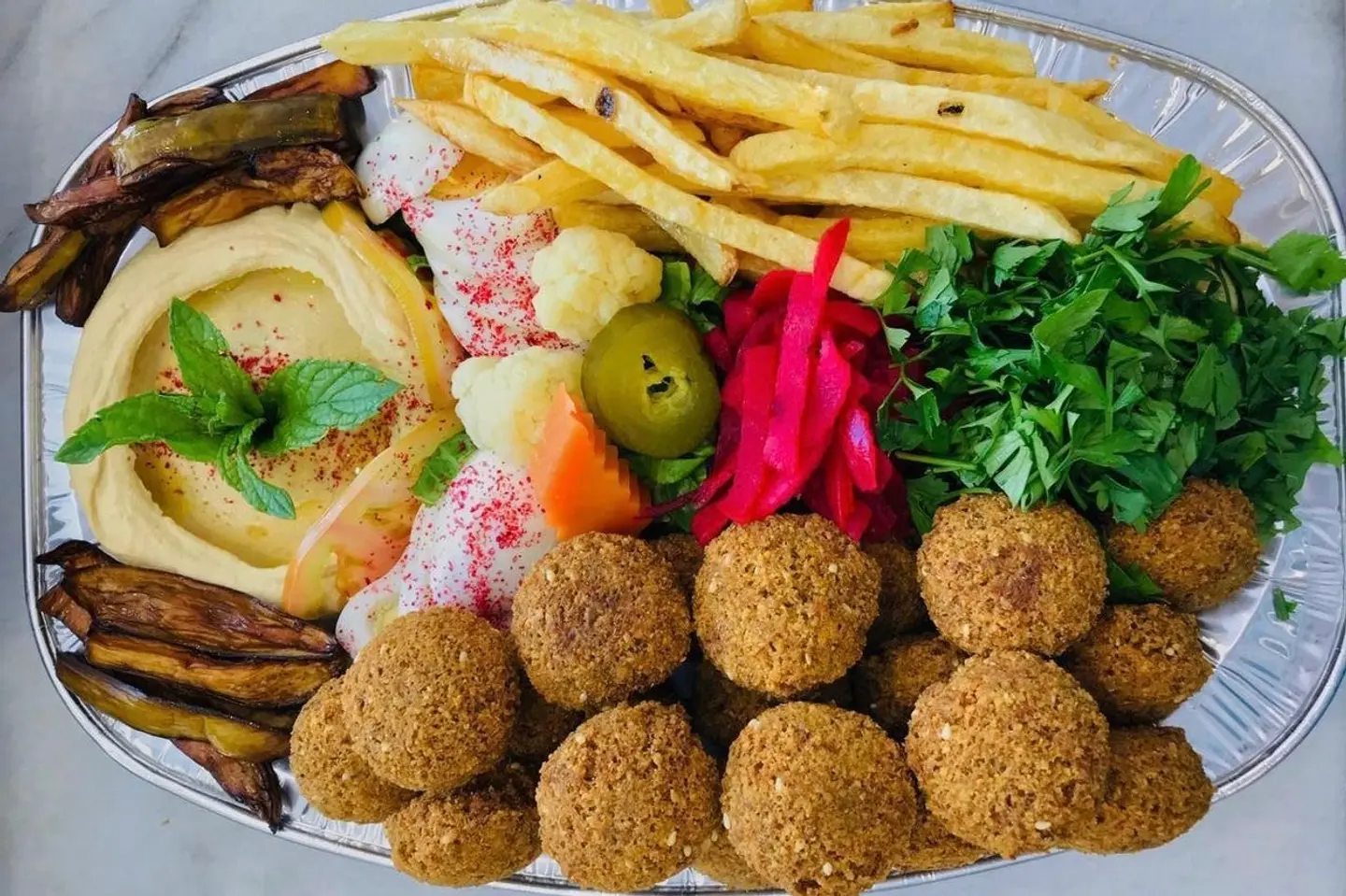 صحن فلافل مشكل  - صحن فلافل مشكل كبير