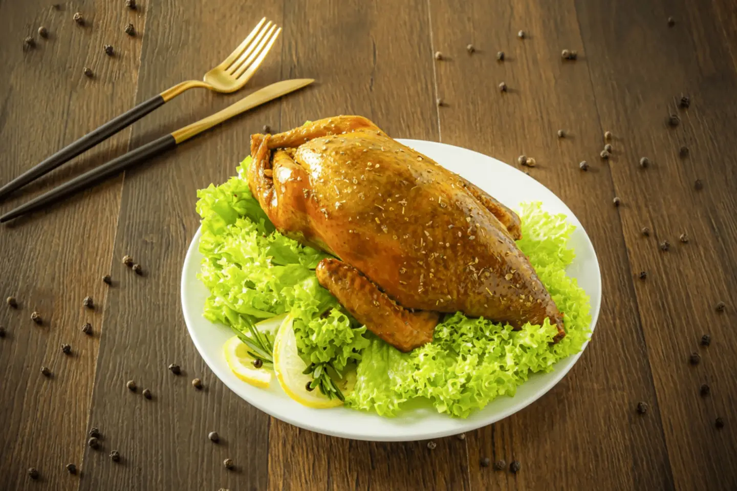 حمام مشوي على الفحم - وجبة