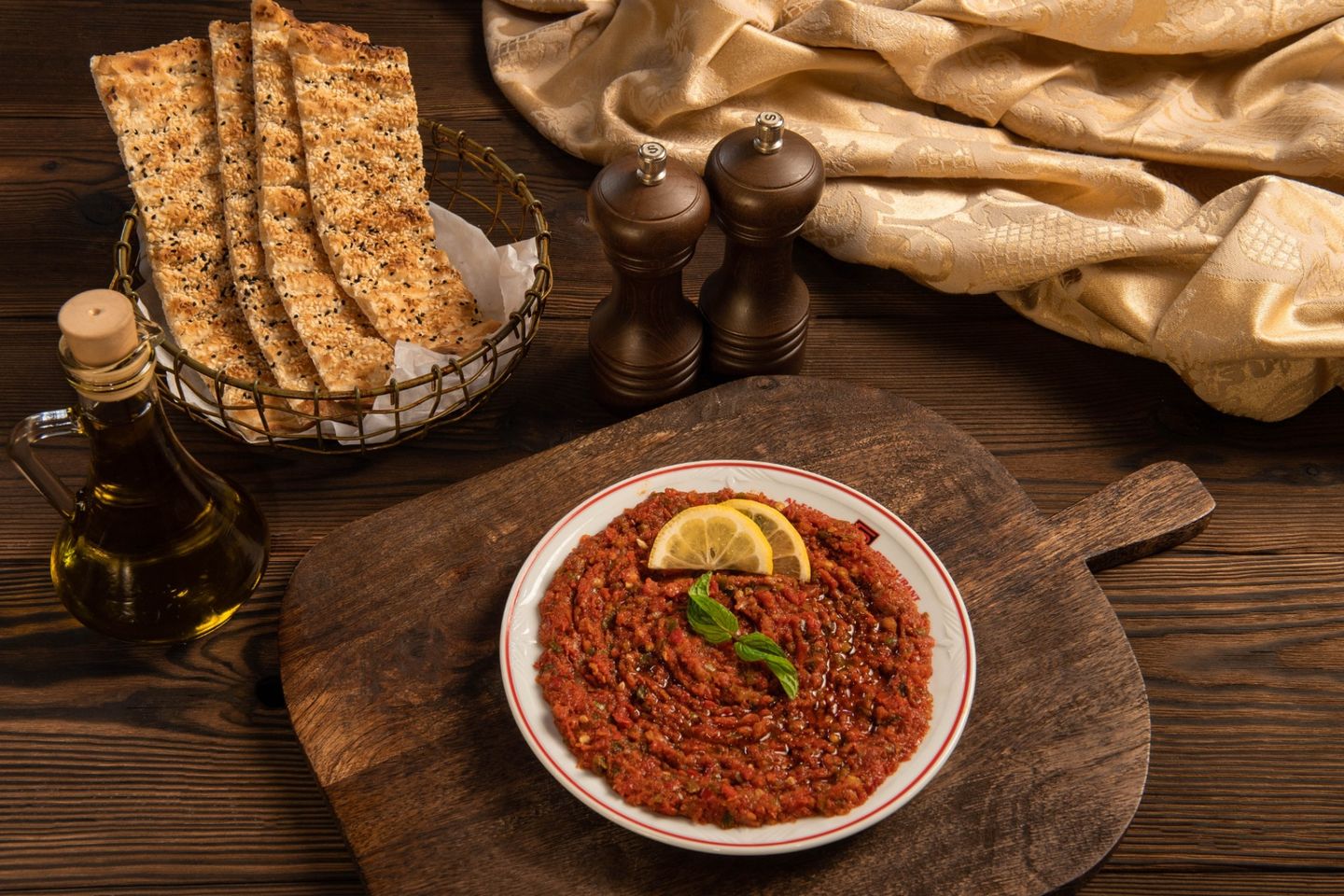 سلطه حاره - صغير