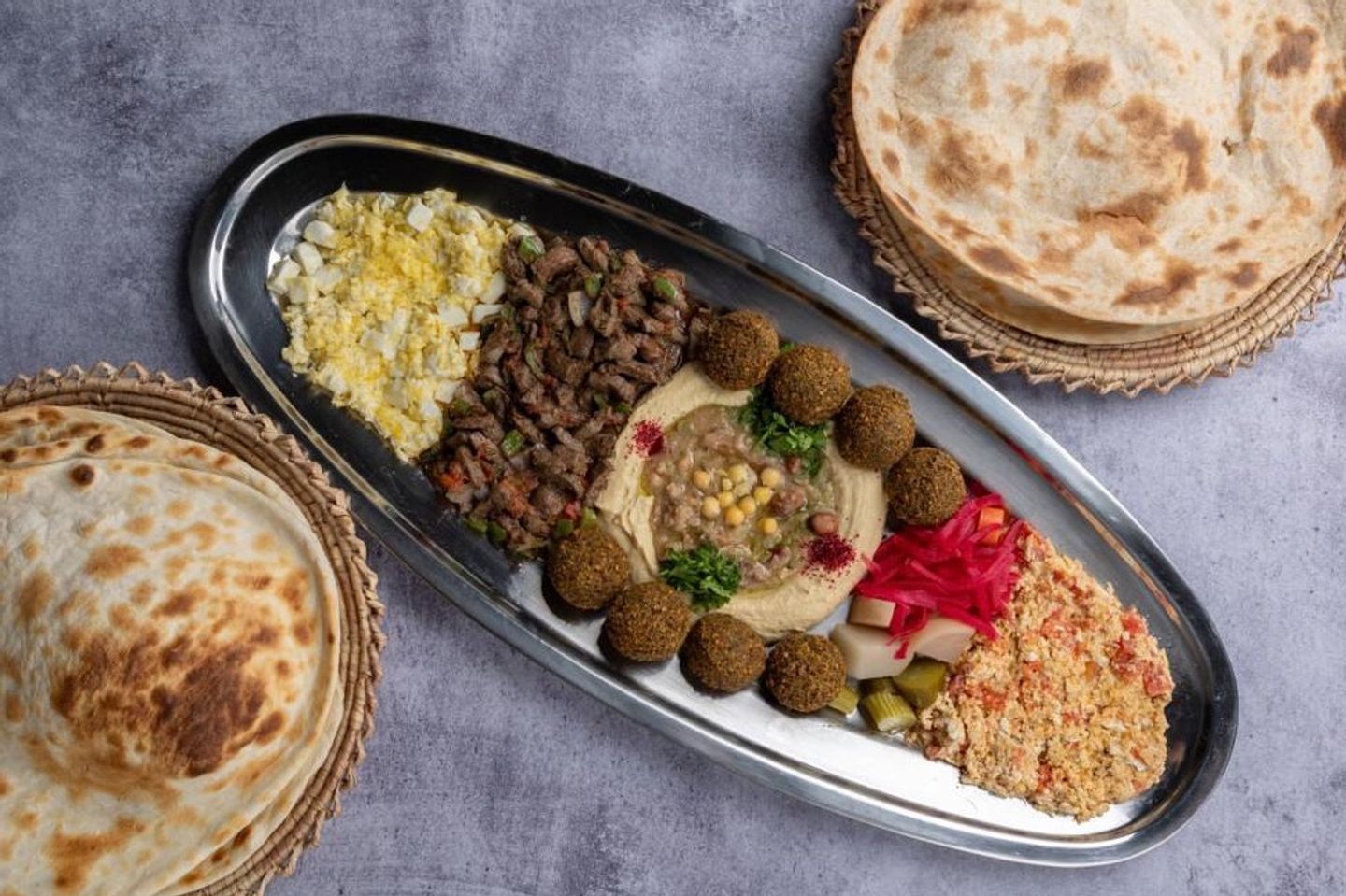 مشكل فنان - وسط