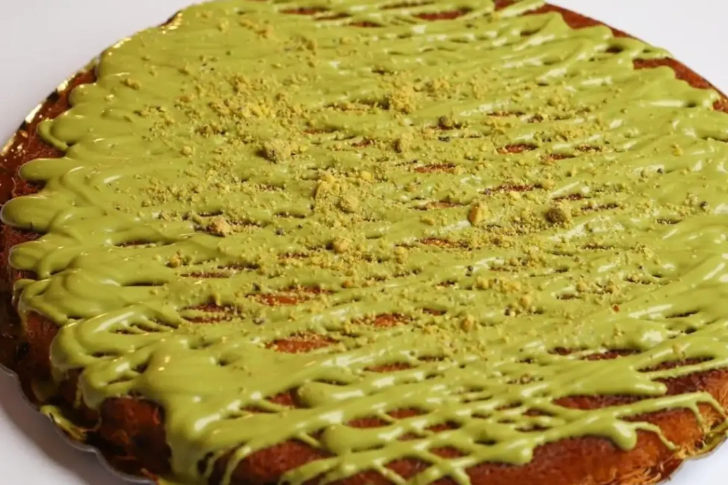 Pistachio Kunafah - Medium 2 Person