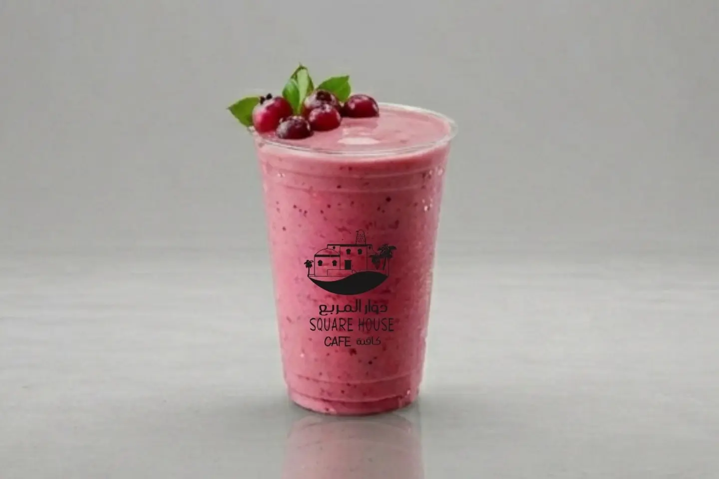 سموذي توت العليق - وسط