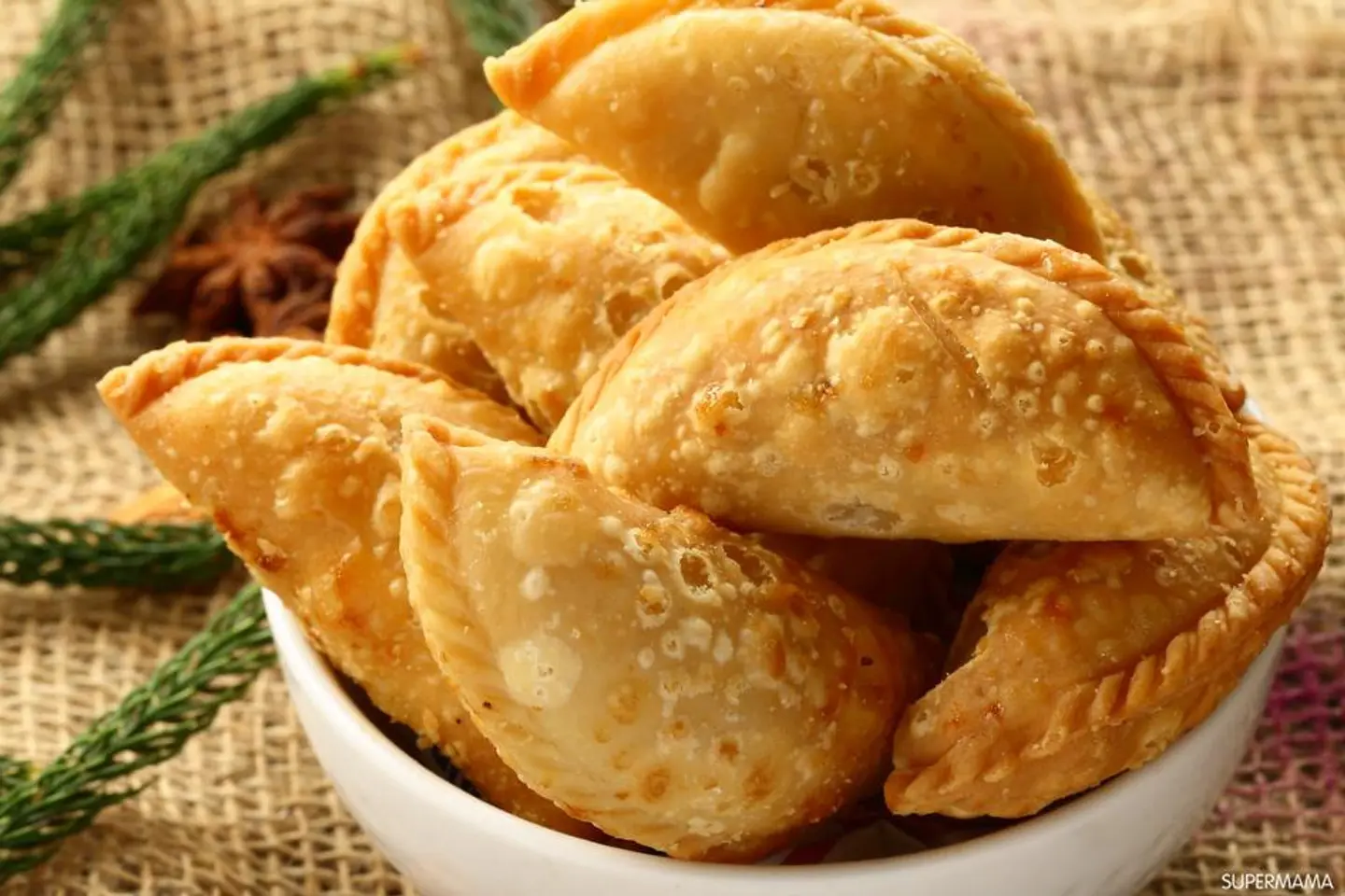 سمبوسة جبن سادة - صحن كبير مكون من خمس واربعين حبه