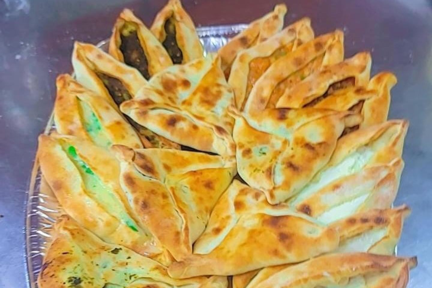 معجنات مشكلة ٢٤ حبة - صغير