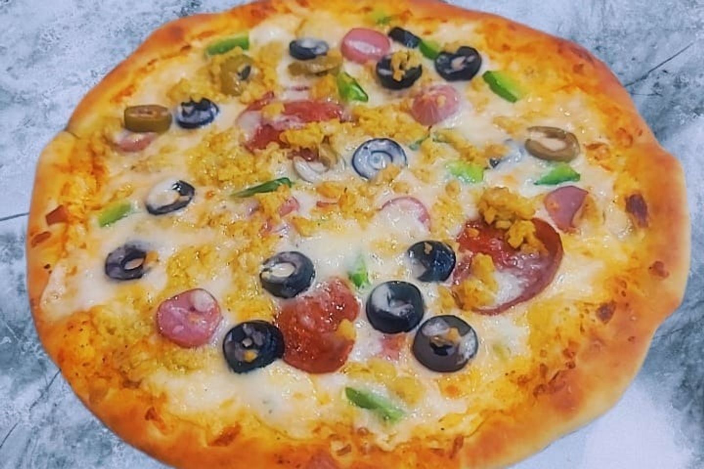 بيتزا دجاج - صغير
