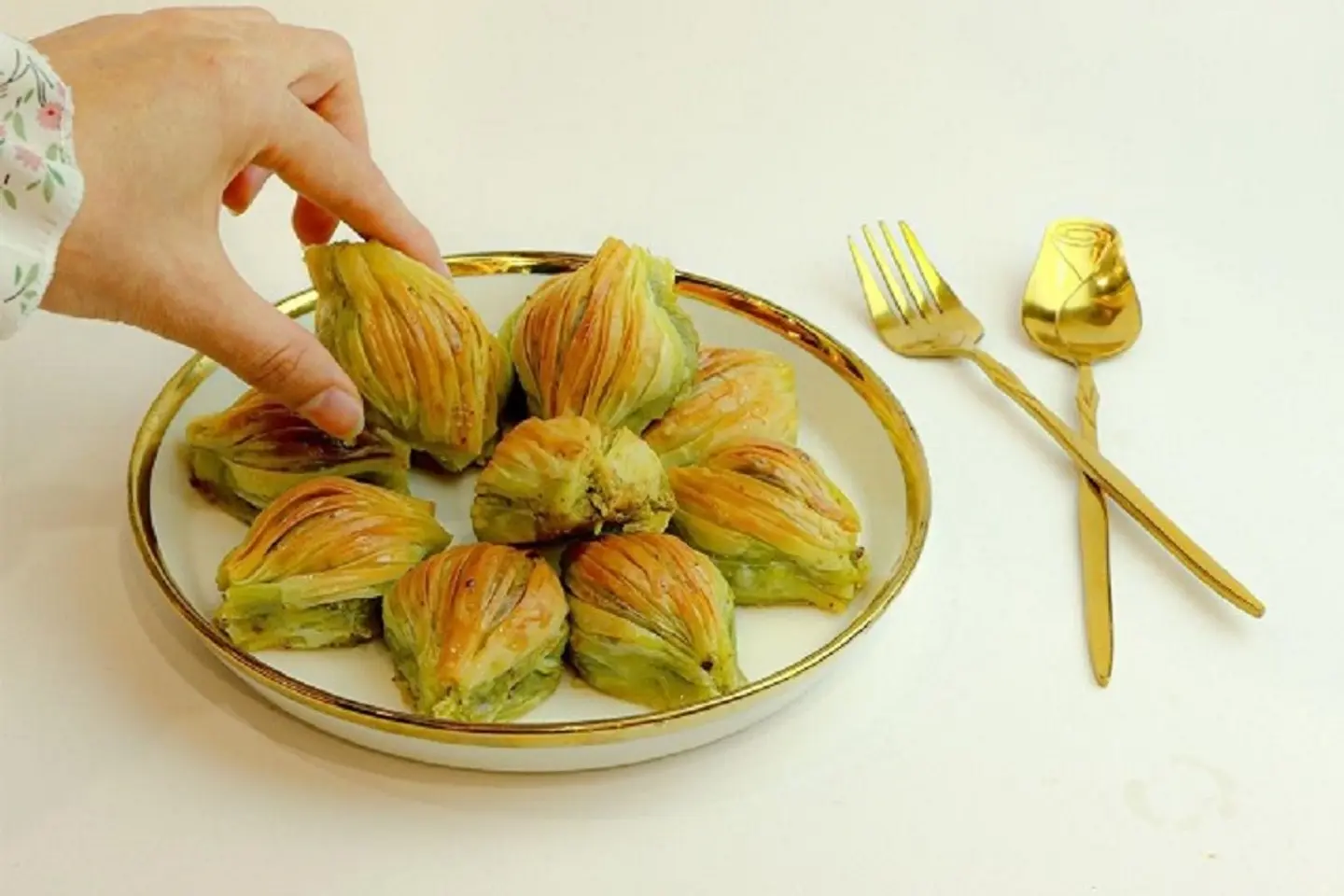 Media Baklava Turkish Pistachio - Kilo