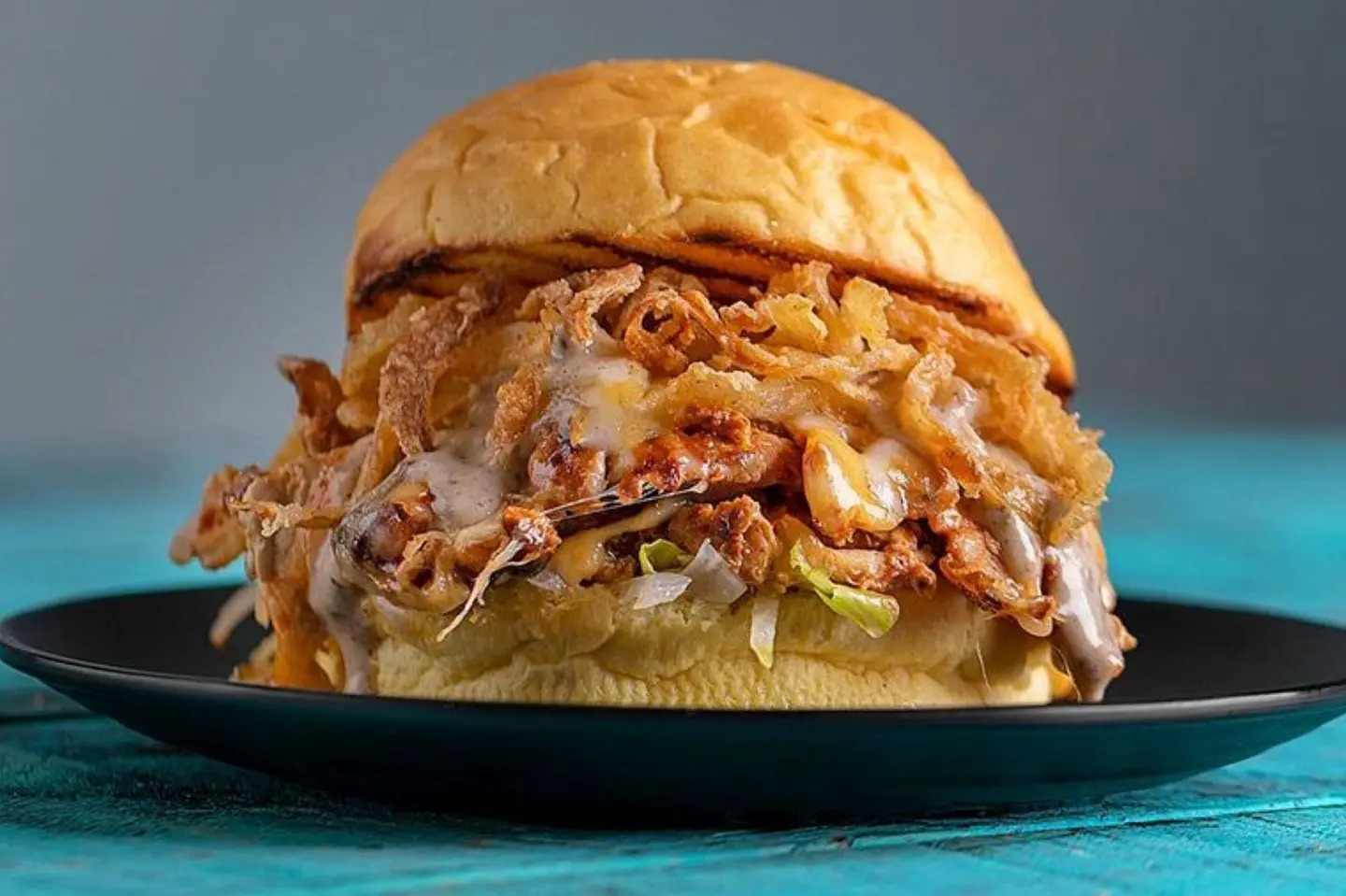 برجر شاورما دجاج  - دجاج