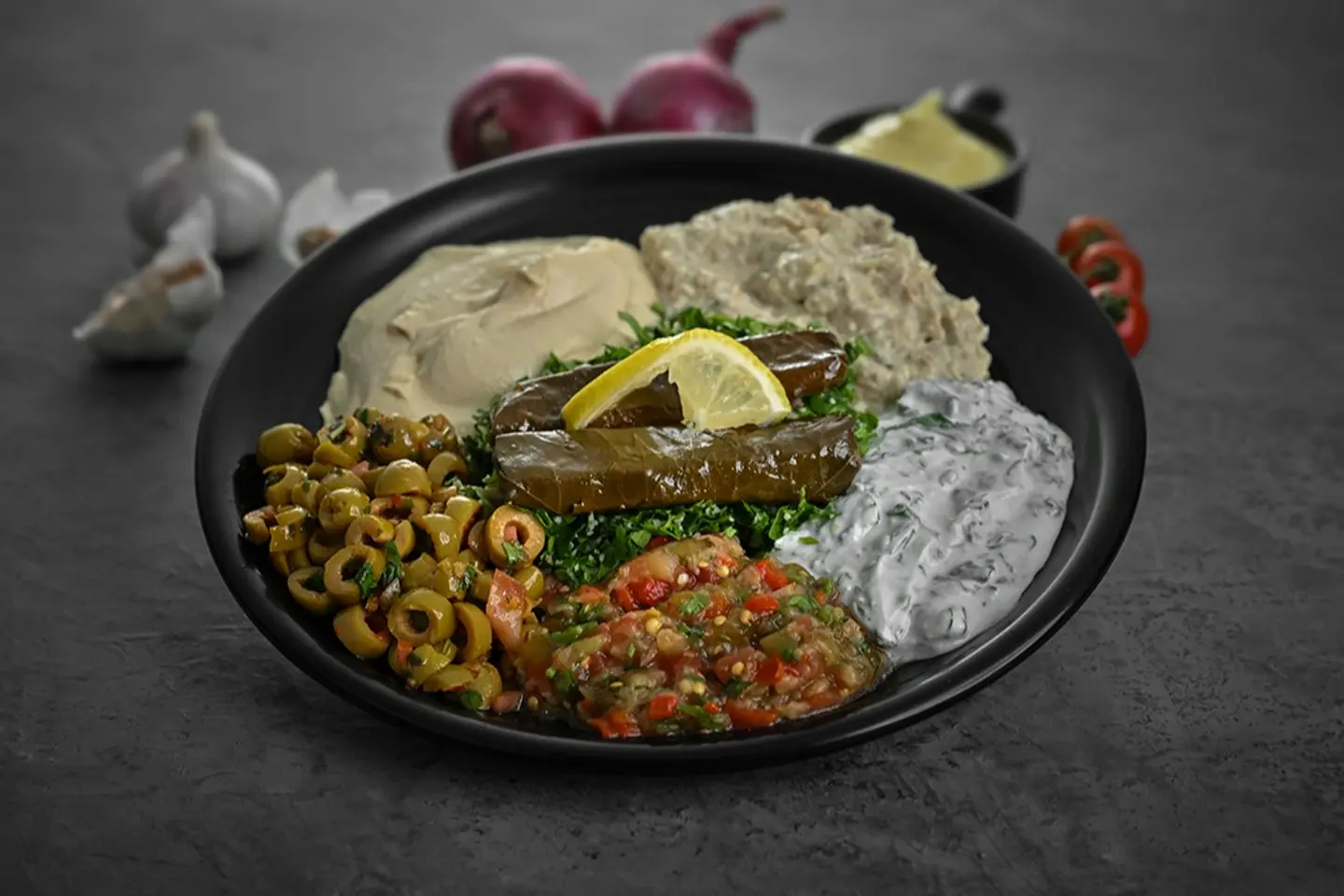 مقبلات مشكلة صغير - صغير