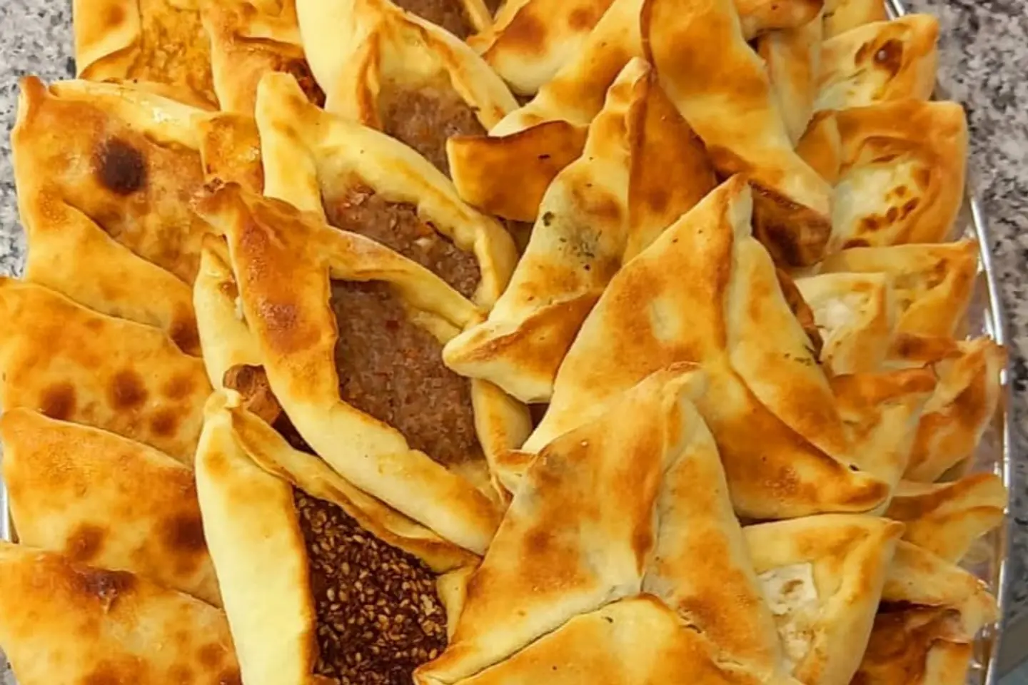 صحن معجنات حشوات مشكلة - صغير