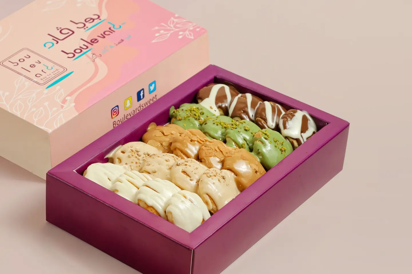 بوكس مكس مينى بان كيك - بوكس ميني بان كيك وسط مكس