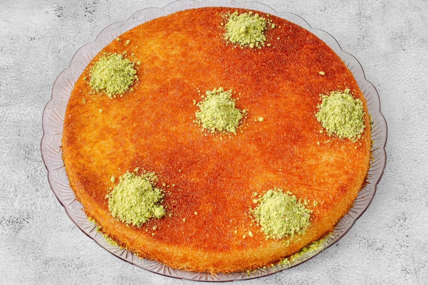 كنافة بستاشیو مع قشطة - وسط