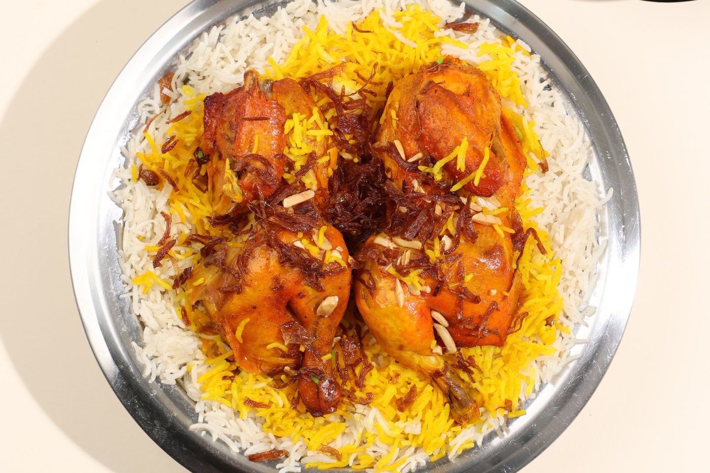 دجاج مندي مع أرز - حبة دجاج كاملة