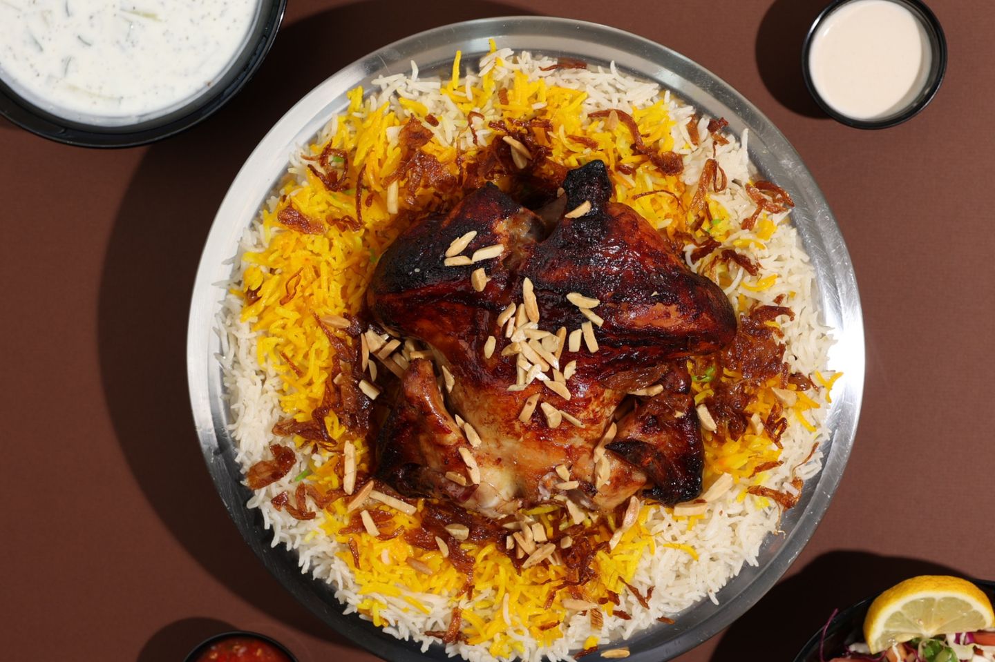 دجاج شواية مع أرز بيشاور - نص حبة دجاج