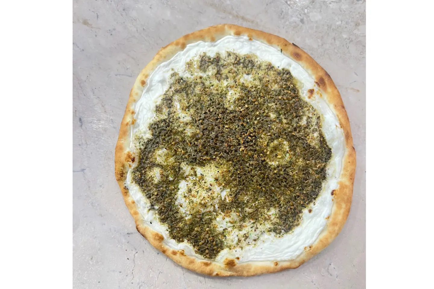 فطيرة لبنة زعتر - وسط