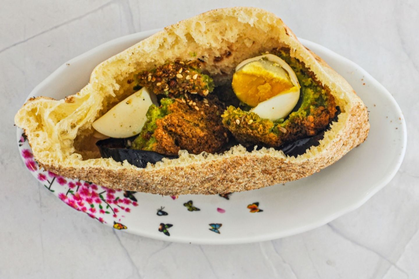 Mixed Falafel Sandwich - Mixed Falafel Sandwich