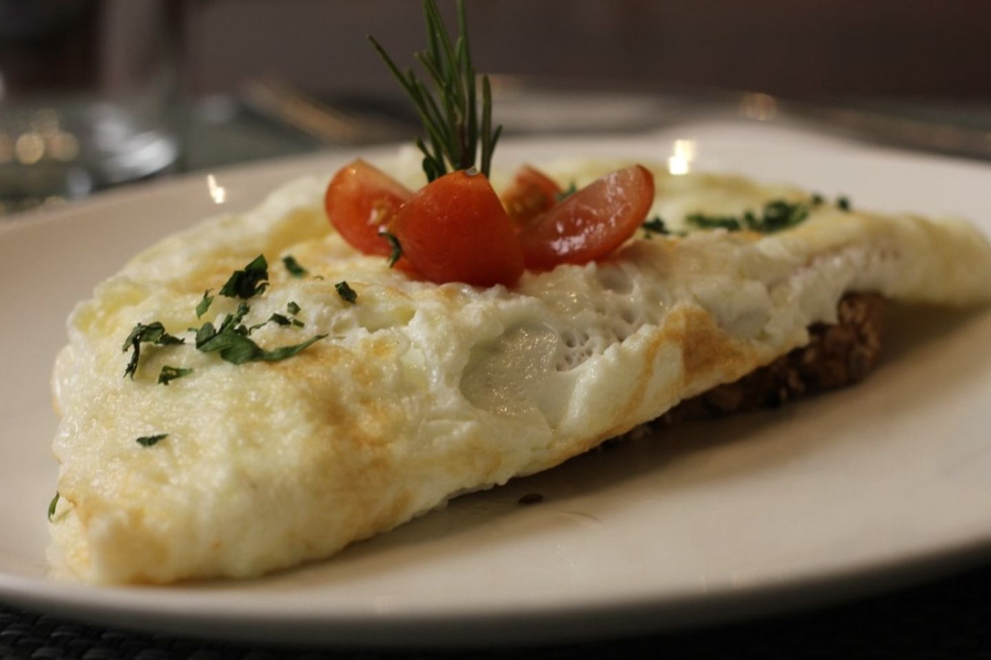 Egg White Omelette - Egg Whites With Feta Cheese And Basil