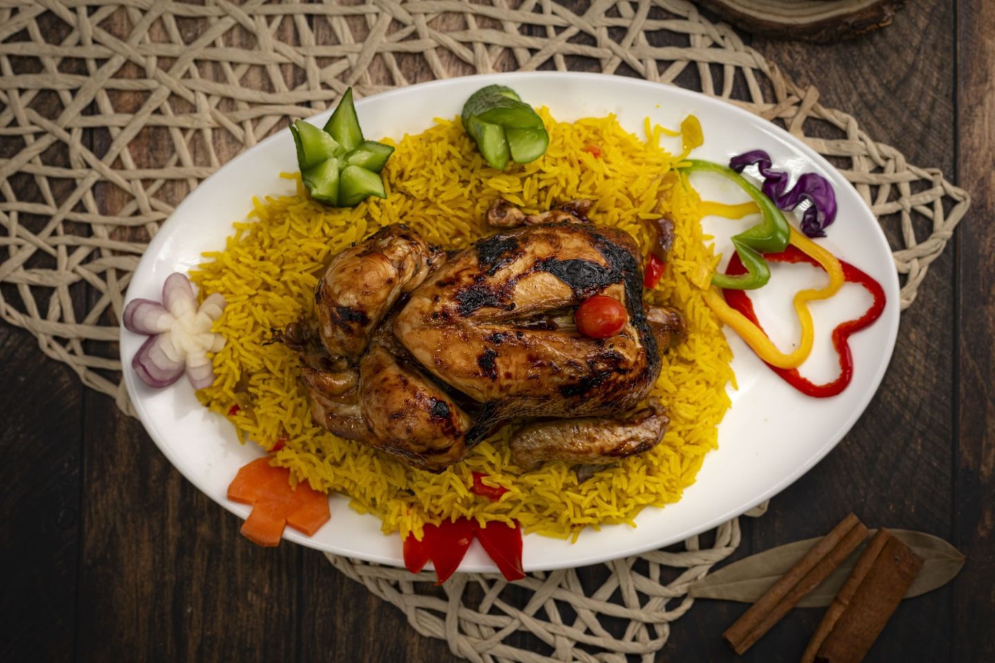 دجاج محشي محمر مع الزبدة - حبة كاملة
