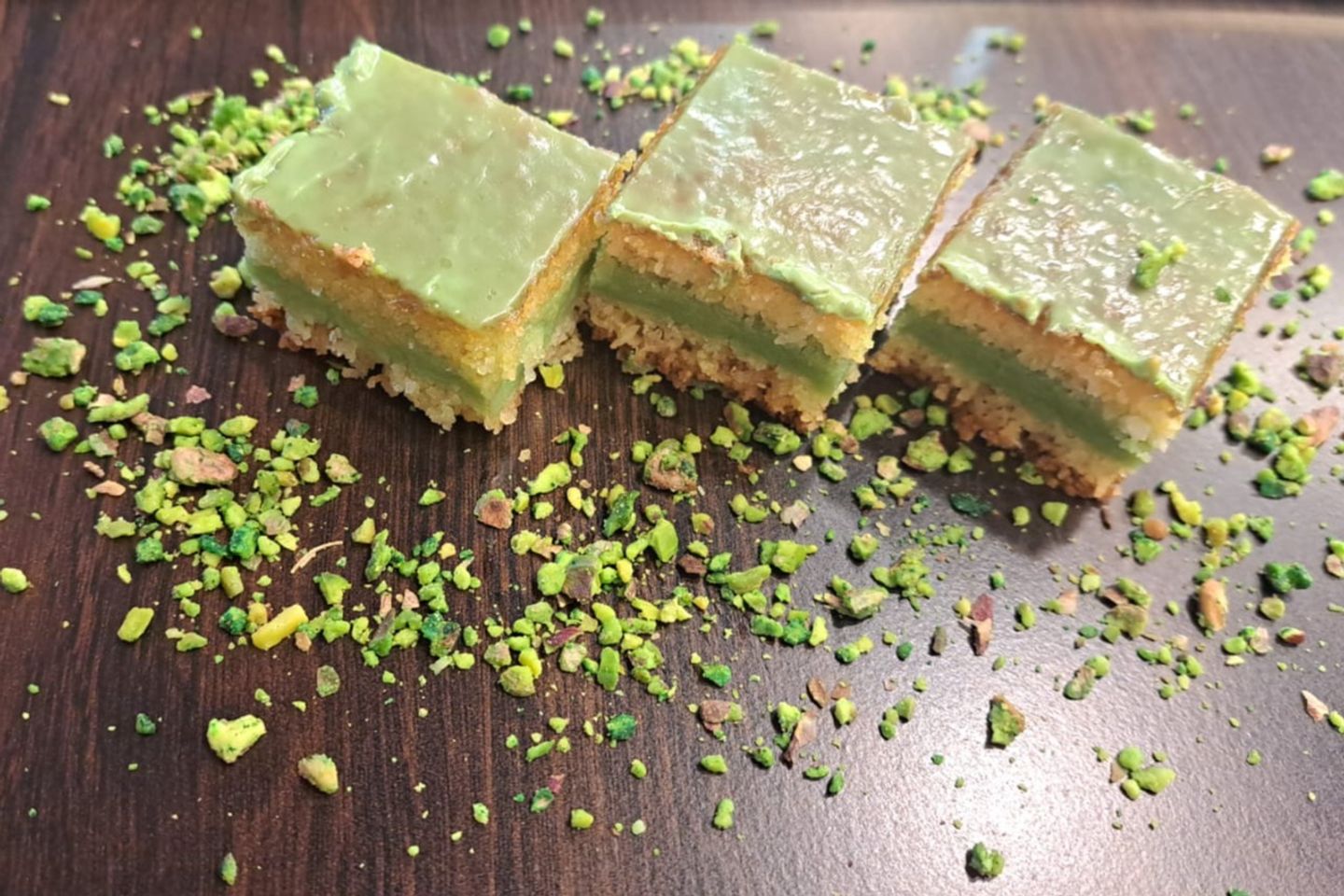 بسبوسة فستق - 250 جرام