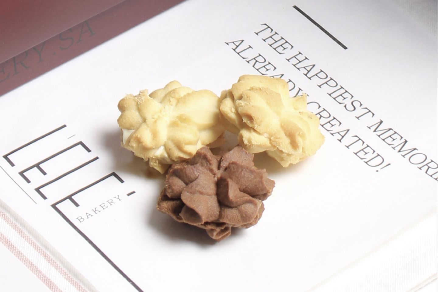 Petit Four - Large 84 Pcs