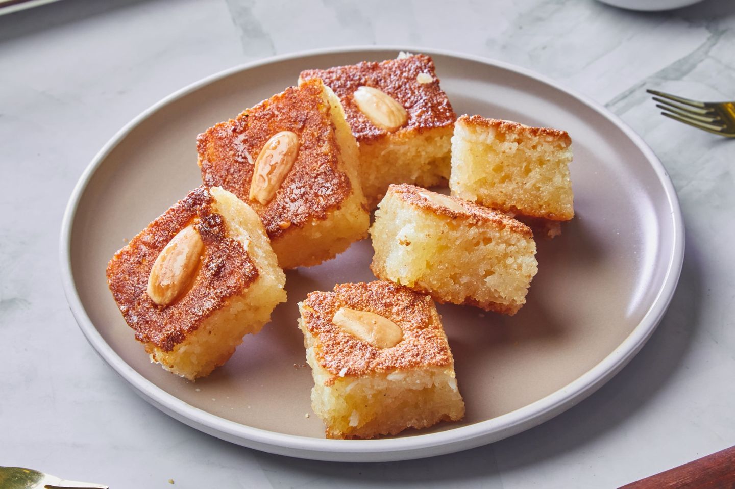 Harissa Almond - 500 Gm