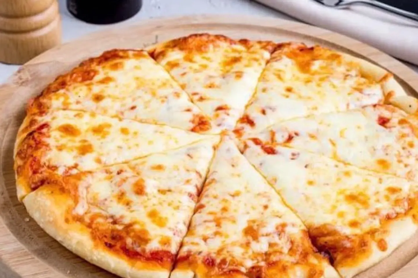 بيتزا مارجريتا - كبير