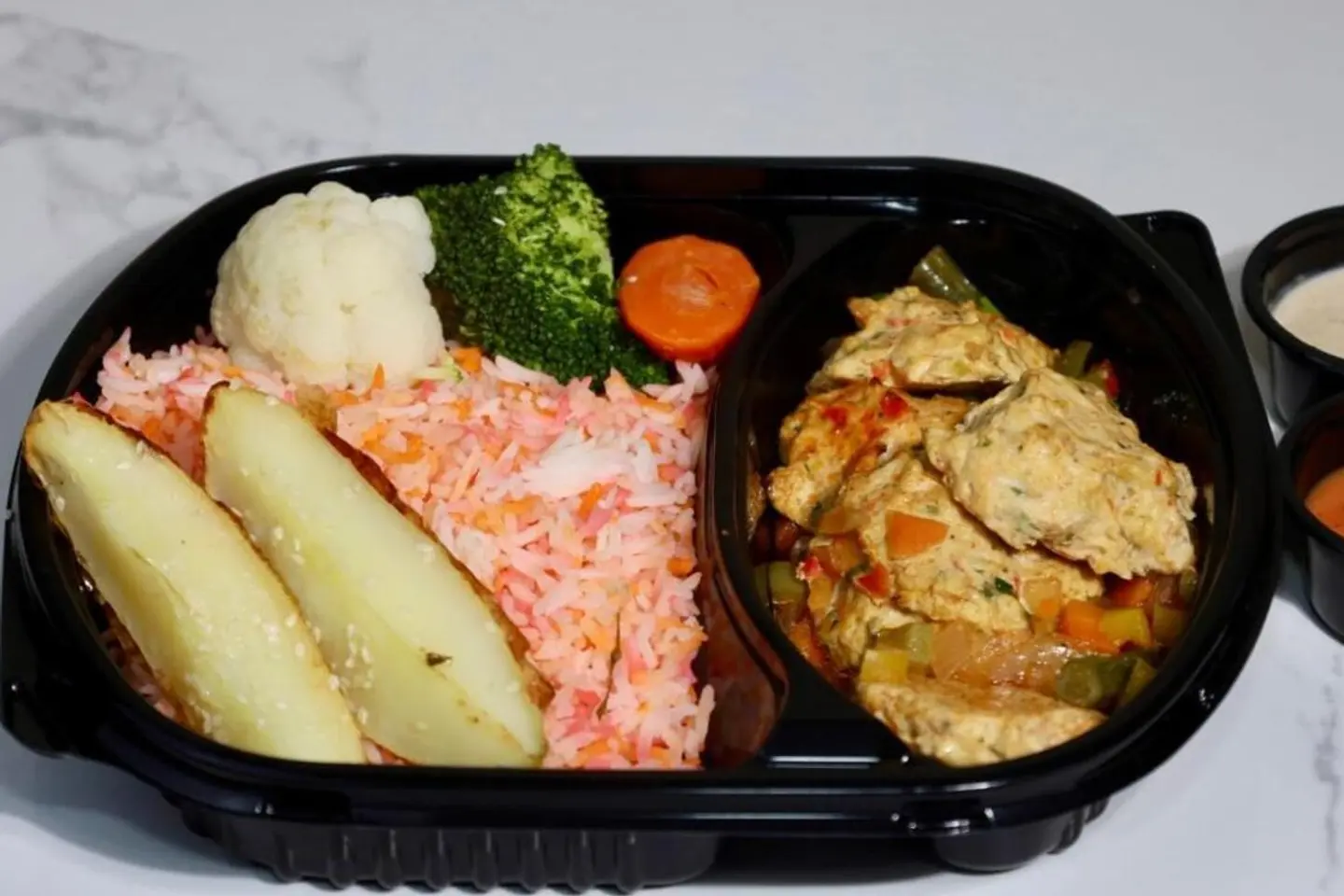 دجاج كفتة وخضار - مائتي غرام