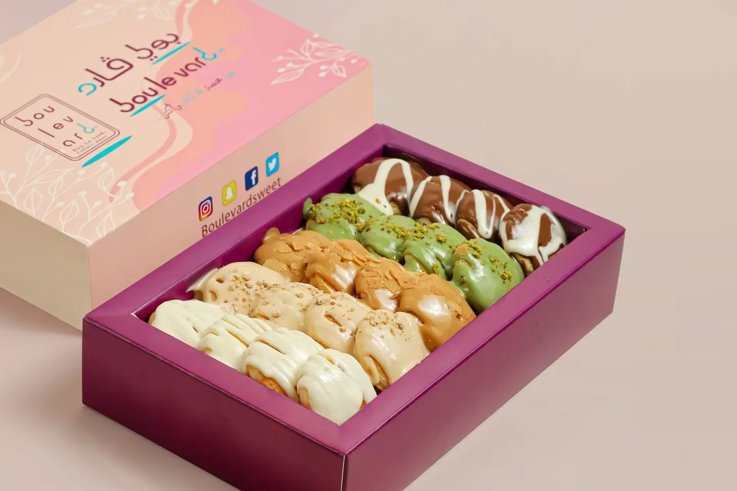 بان كيك فراولة مكس اللذيذ - صغير