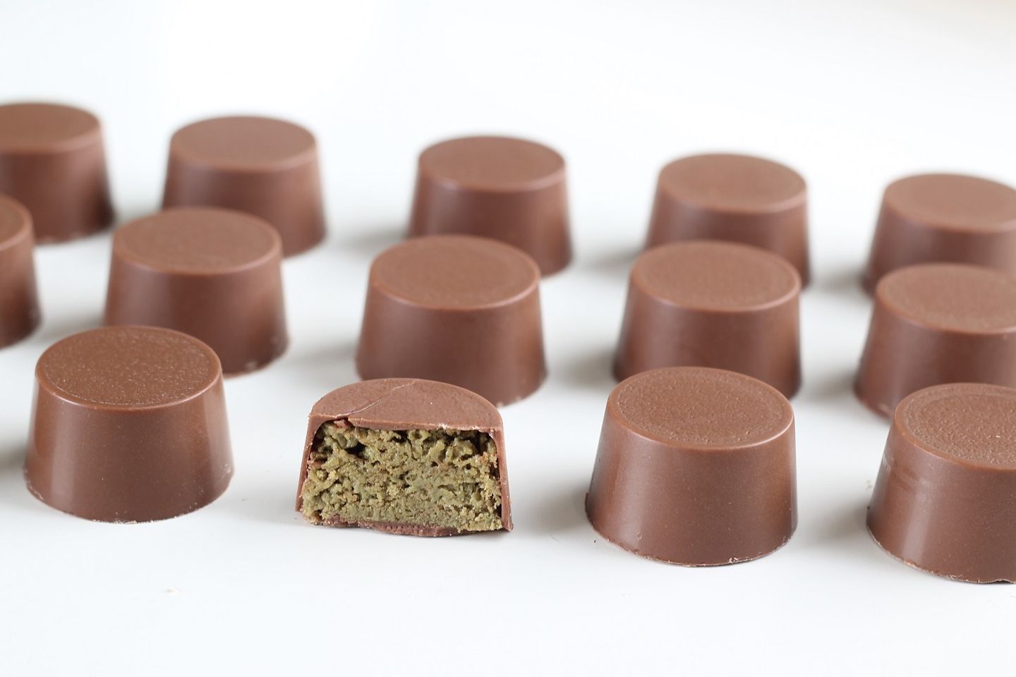 Pistachio Adeem - Small Size