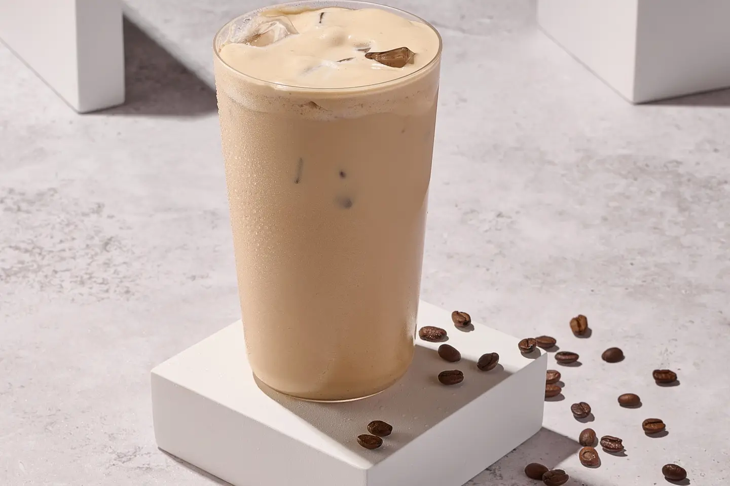 Vanilla Longshot Espresso Ice Shaken - Small