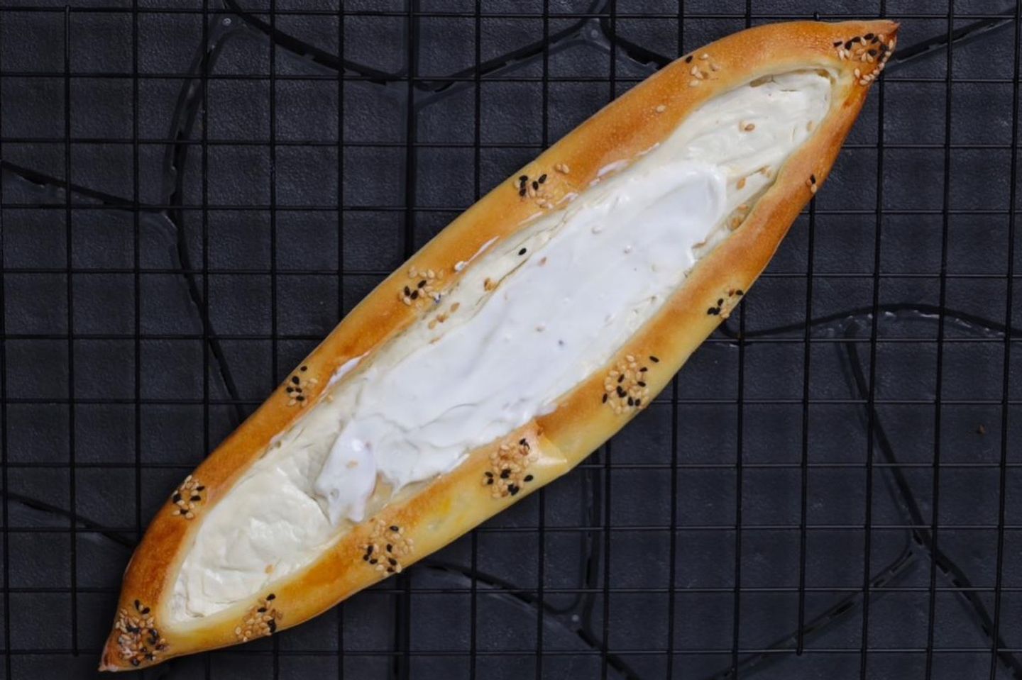 Labneh Pie - Regular Medium