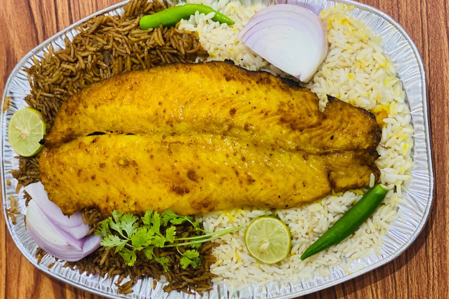 وجبة سمك فيلية - ارز مشكل ابيض وصيادية
