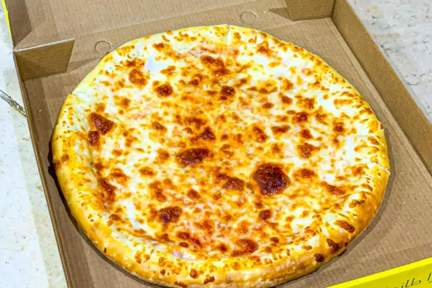 بيتزا سبيشل جبن - صغير