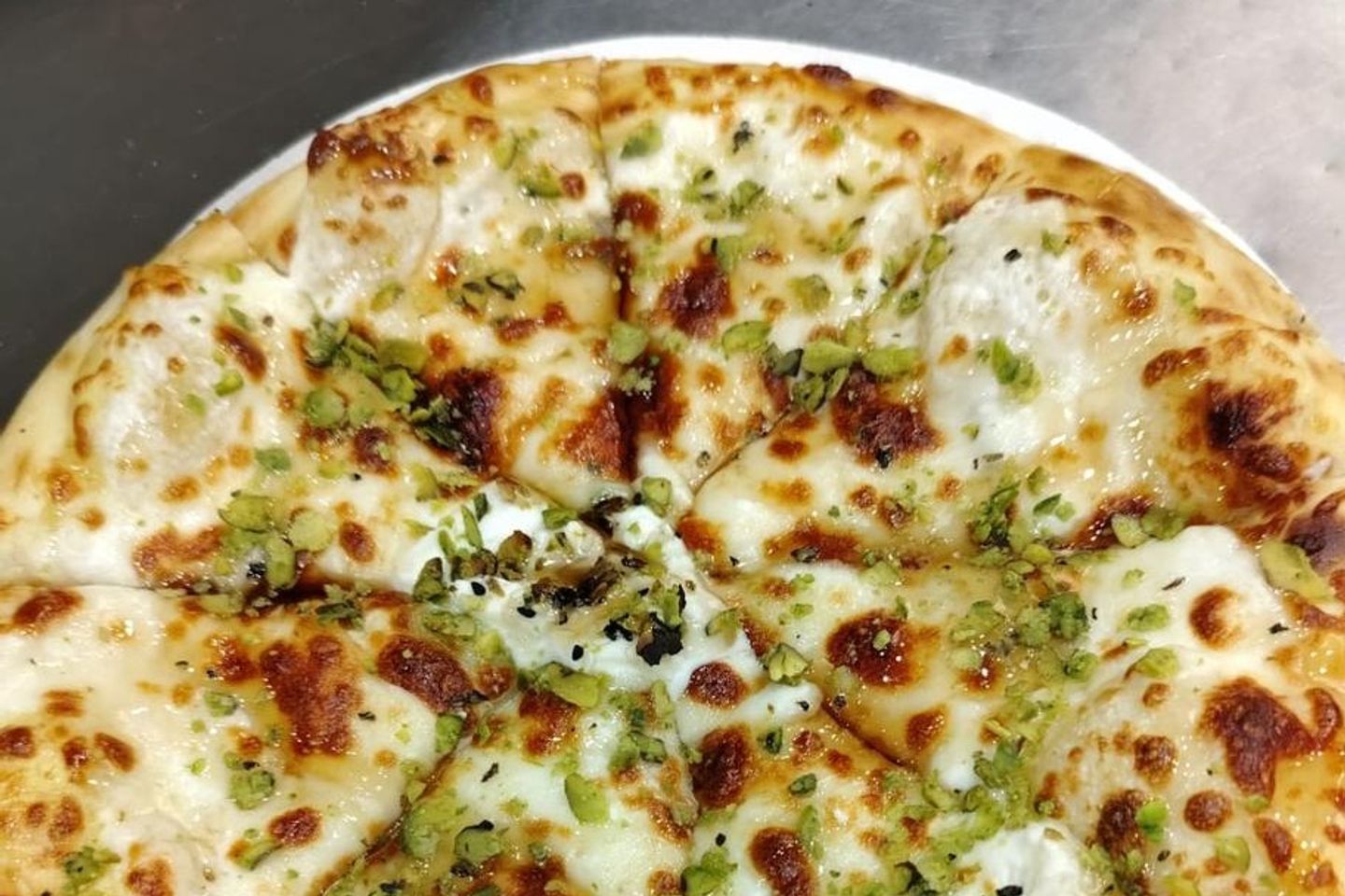 Honey With Labneh Pizza - Small