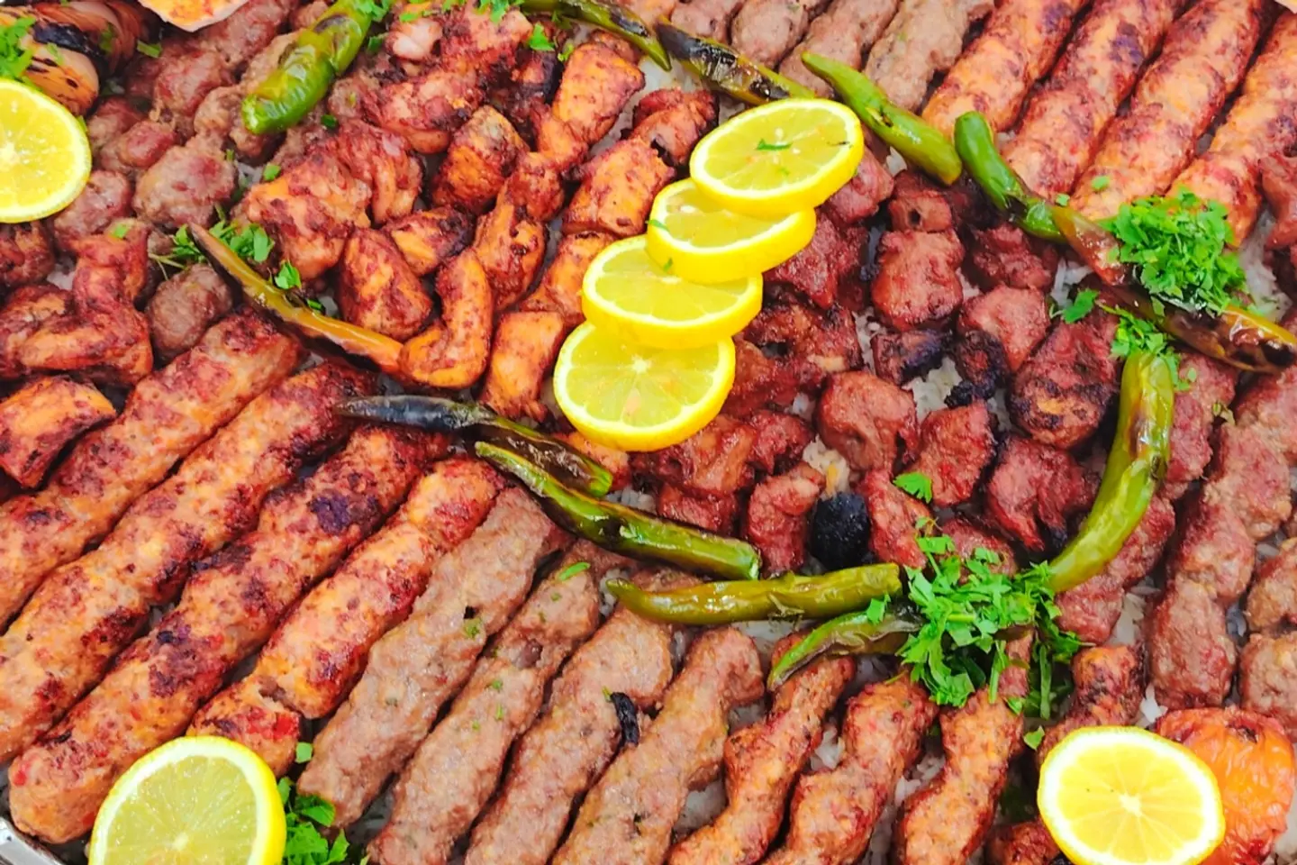 مشكل لحم مع دجاج - نفر