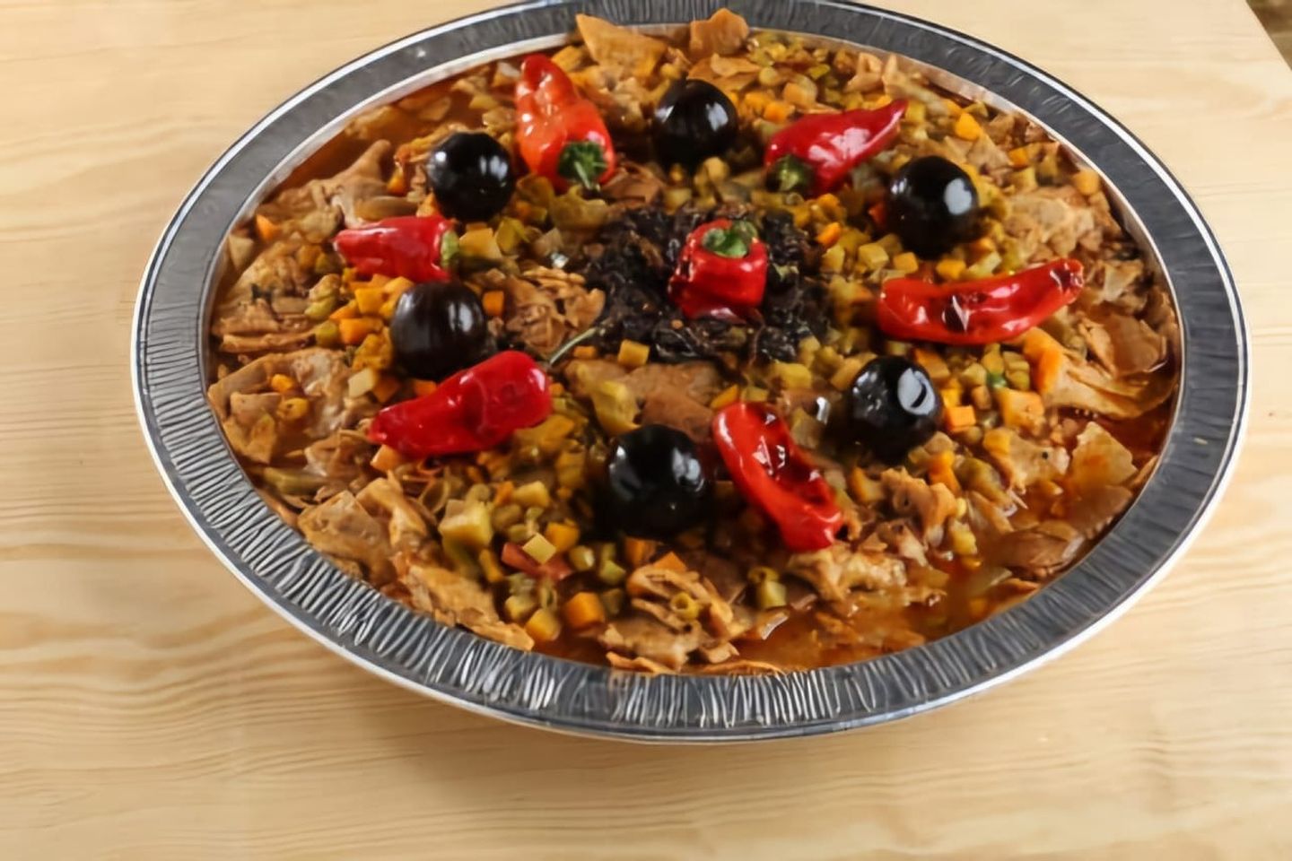 وليمة قرصان - وسط