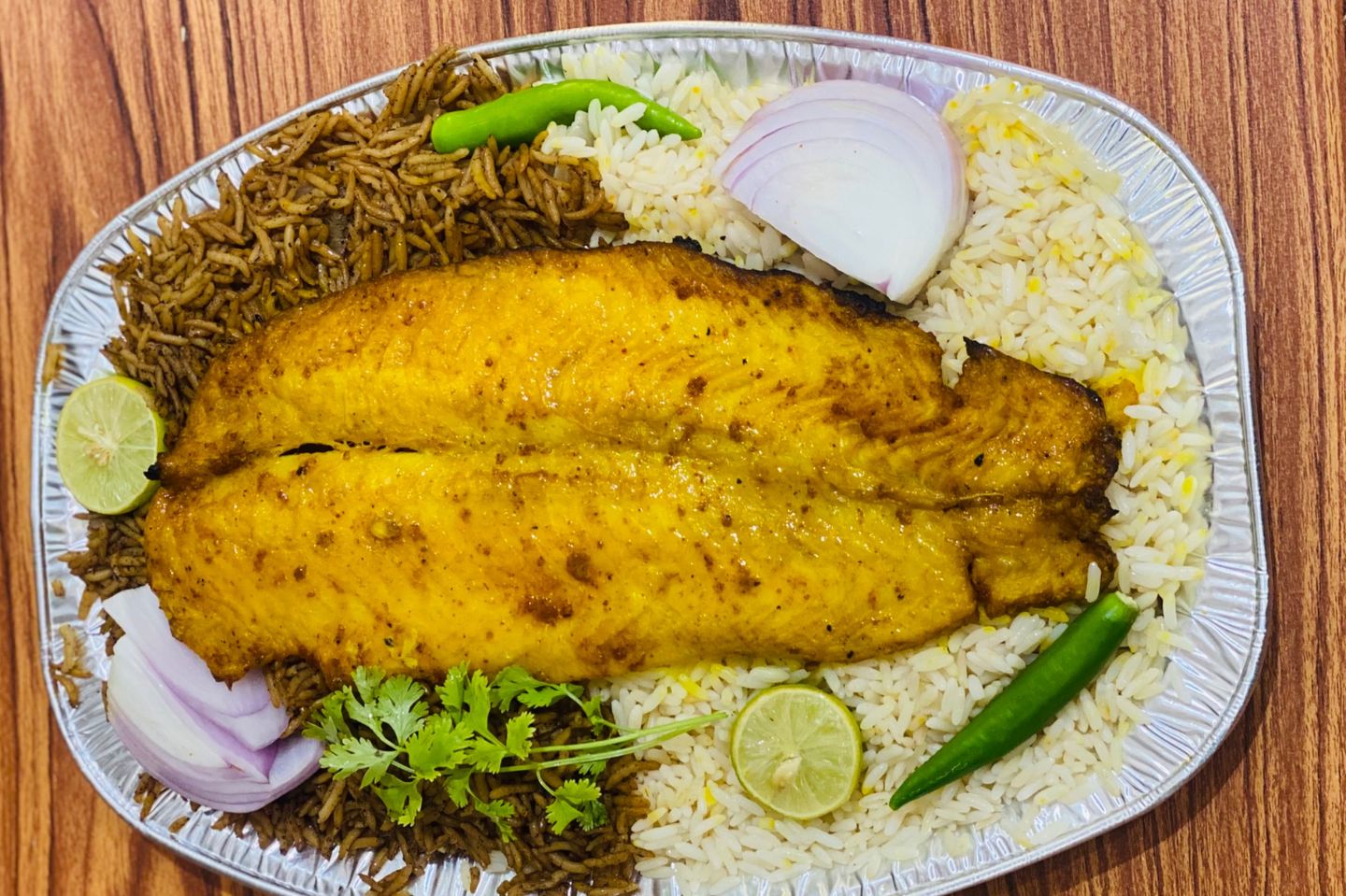 وجبة سمك فيلية - ارز مشكل ابيض وصيادية