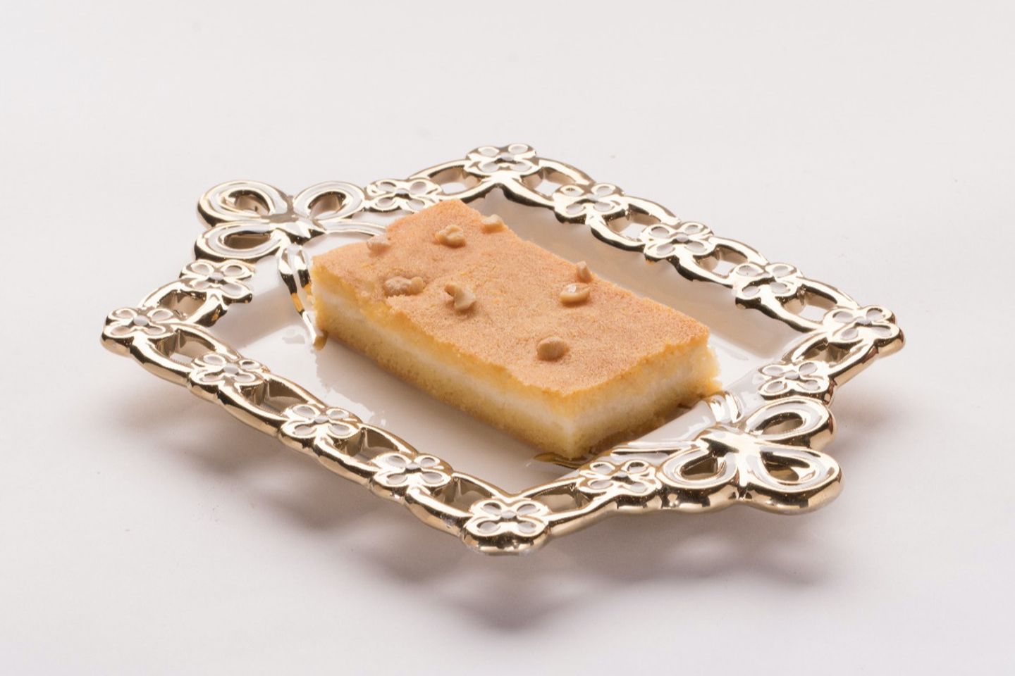 Basbousa With Cream - Half Kg