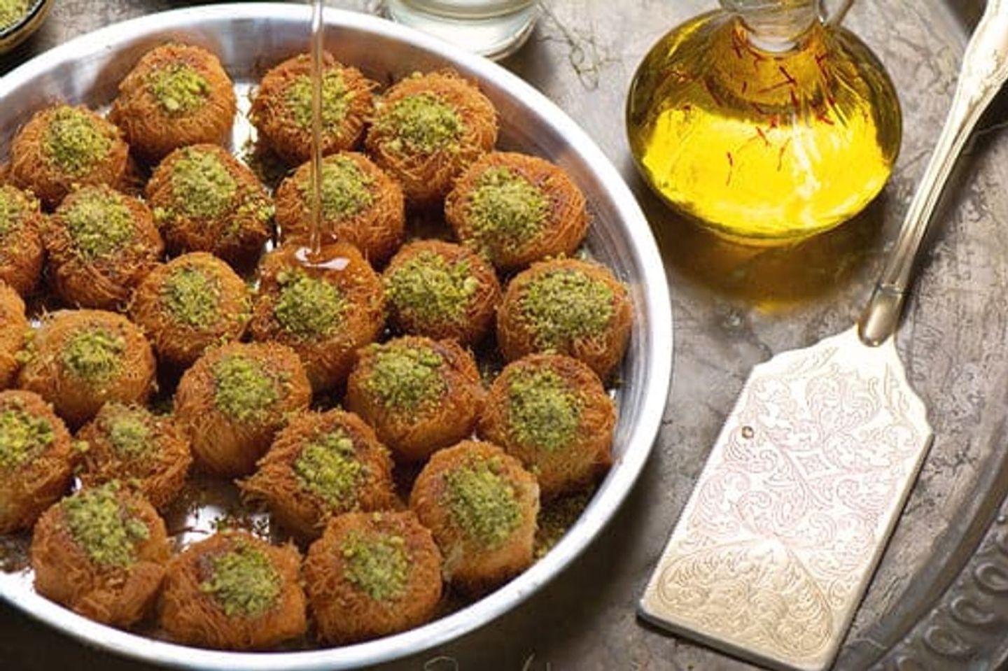 كنافة قطع كبيرة - كنافة ميني ٦ قطع كبيرة