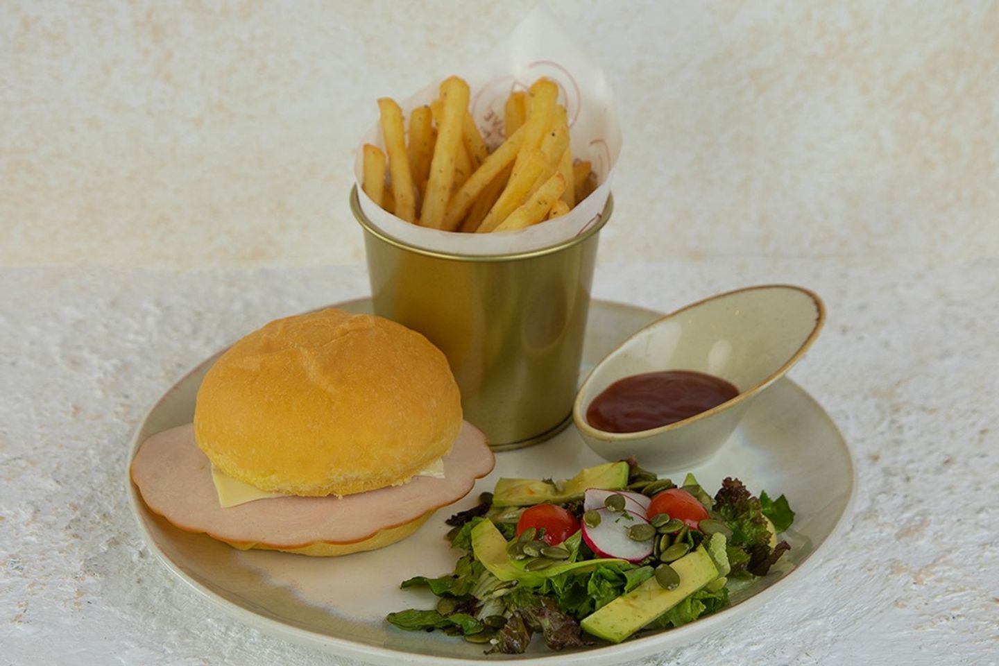 Turkey With Avocado - Sandwich