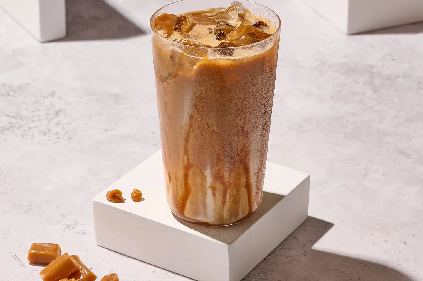 Iced Caramel Macchiato - Large