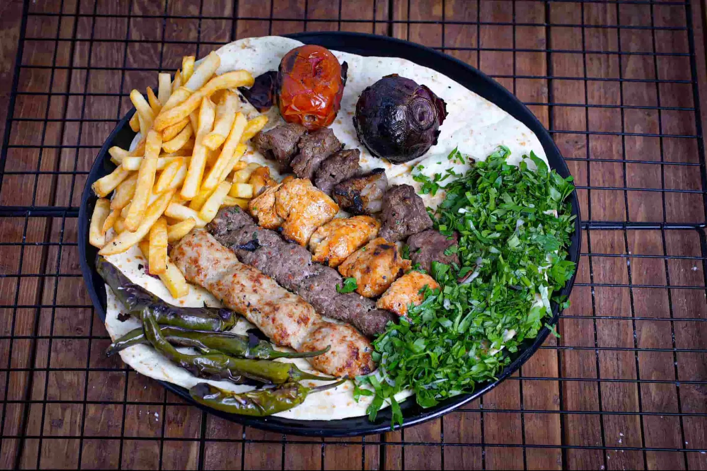 صحن مشاوي دجاج - كيلو اربعة عشر سيخ