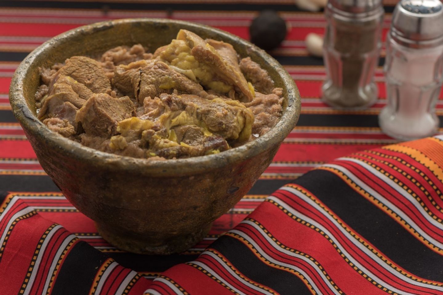 حيسيه خمير لحم - بامية ولحم