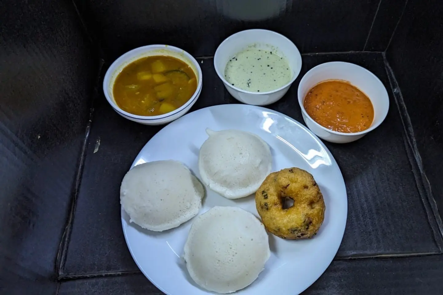 إديلي - قِطَع