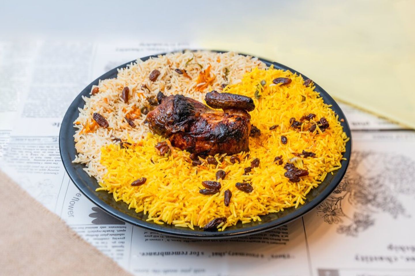 دجاج شواية مع أرز - نص حبة دجاج