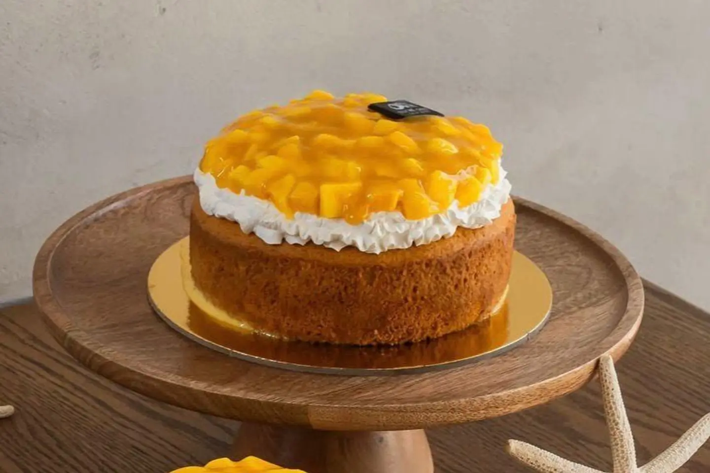 Tres Leches Mango - 4 Persons