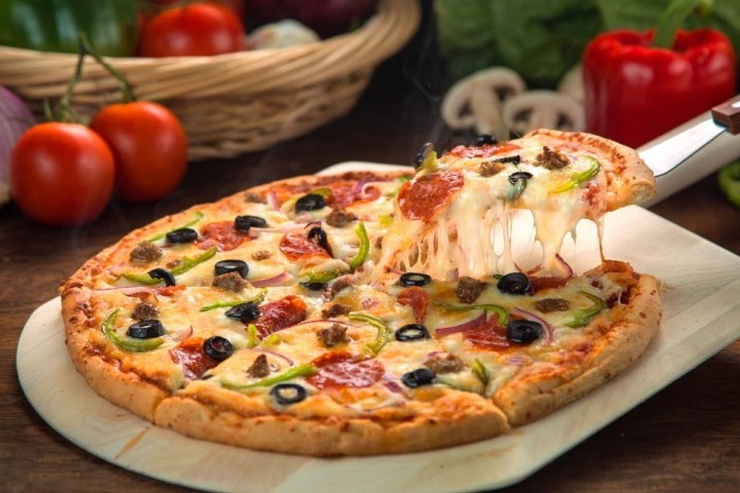 Vegetable Pizza - Medium