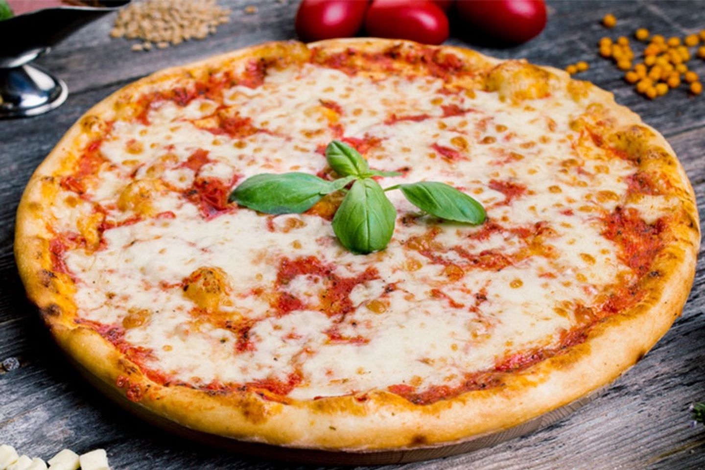 Margherita Pizza - Medium