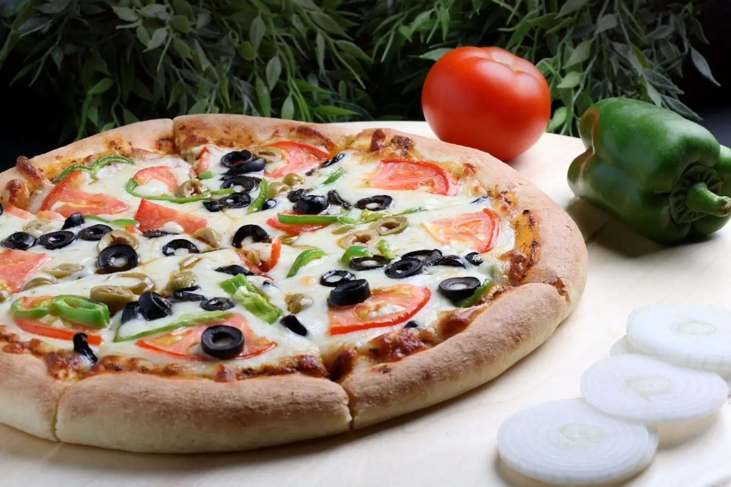Chicken Pizza - Medium